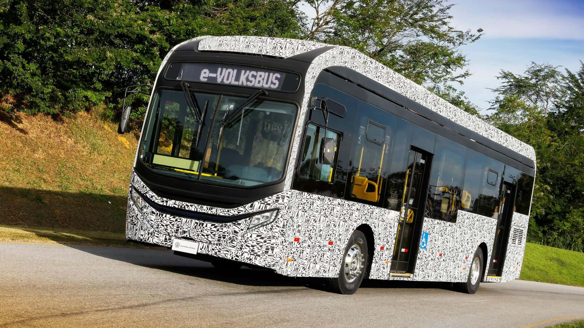 Novo Ônibus Elétrico da CBMM, Toshiba e Volkswagen Recarrega 80% em Apenas 10 Minutos